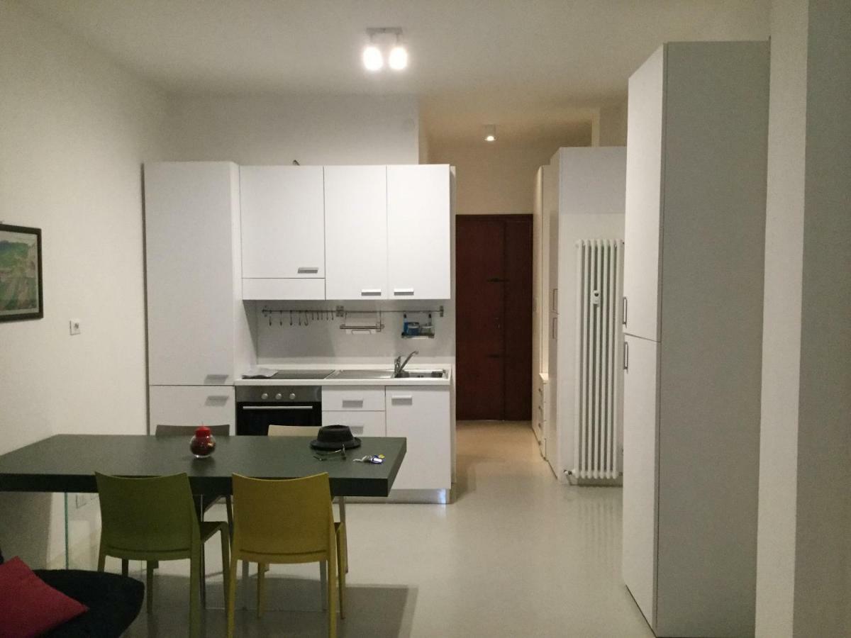 Monolocale Via Rasponi Apartment Ravenna Exterior photo