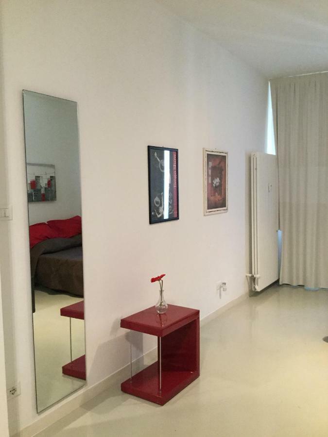 Monolocale Via Rasponi Apartment Ravenna Exterior photo